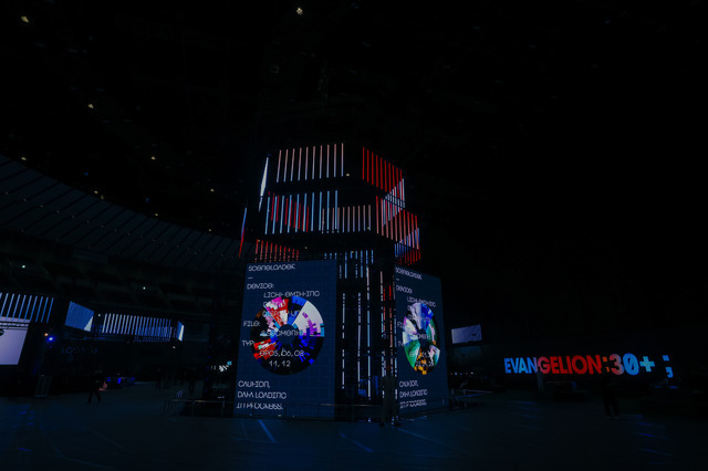 「EVA EXTRA 30」展示エリア＆出展ブース