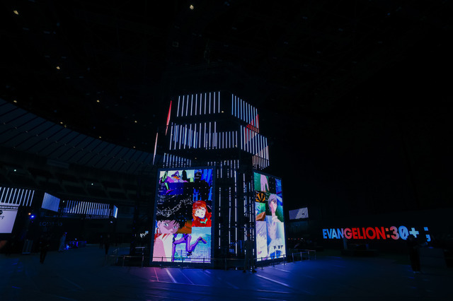 「EVA EXTRA 30」展示エリア＆出展ブース