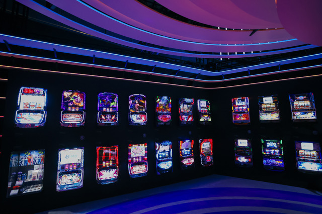 「EVA EXTRA 30」展示エリア＆出展ブース