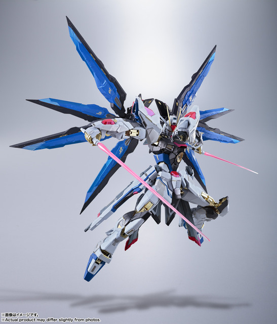 「METAL BUILD ストライクフリーダムガンダム ＜リバイバル版＞」