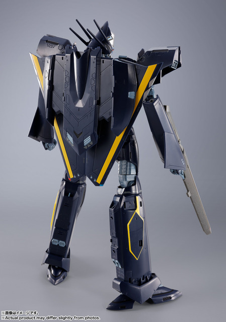 「DX超合金 VF-17S ナイトメアステルスバルキリー（ガムリン木崎機）」