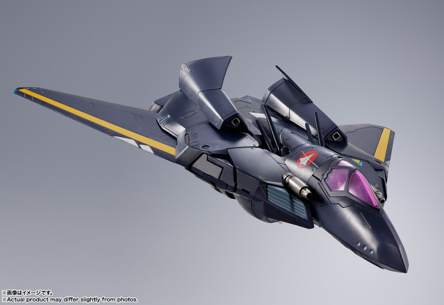 「DX超合金 VF-17S ナイトメアステルスバルキリー（ガムリン木崎機）」