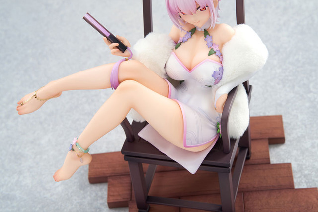 「グリッドマン ユニバース 新条アカネ チャイナドレスVer. 1/7スケール 完成品フィギュア」