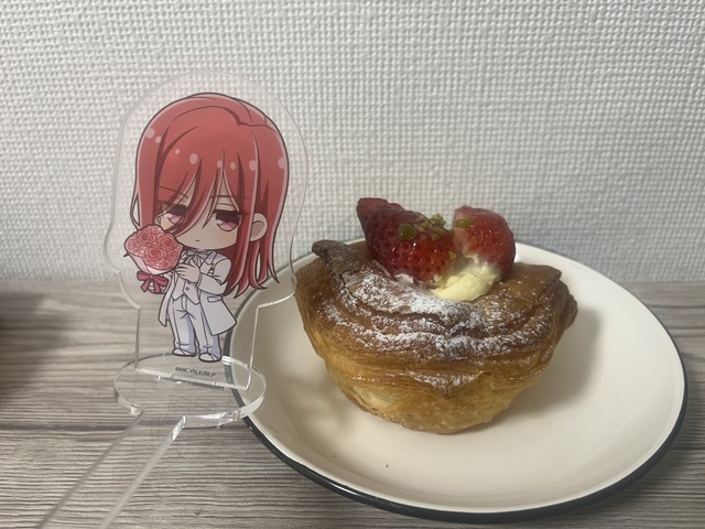 ネイルしてない手が映らないから、よりおしゃれに見える…！