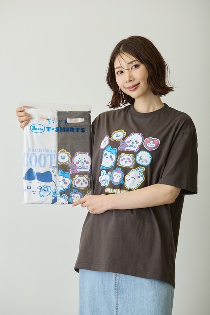 パックTシャツ　おしりズリズリ/ステッカー