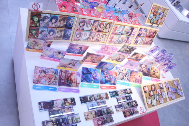 「BanG Dream! STORE」店内の様子