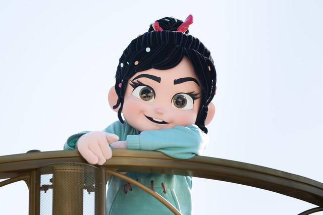 GWは東京ディズニーランドで人気パレード＆フードを満喫！終了ショー＆期間限定プログラムも忘れず体験