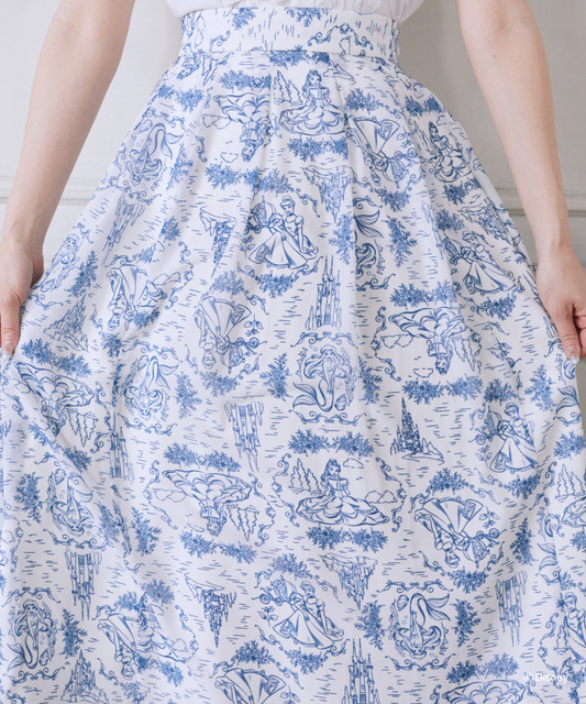 Areeam Disney Collection「Disney Princess」ジュイ柄タックスカート　部分アップ