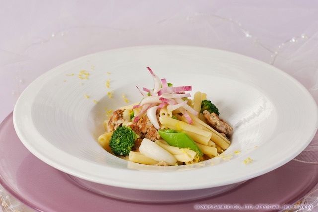 「サルシッチャと夏野菜のパスタ～爽やかなレモンの香り～」