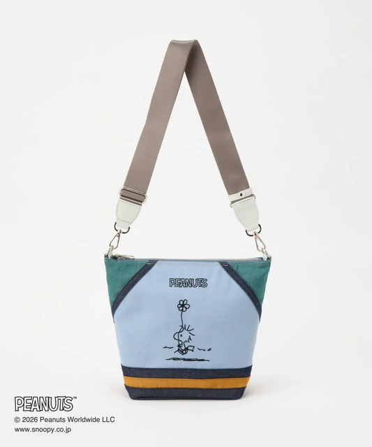 《PEANUTS×russet》リバーシブルショルダーバッグ　¥30,800（税込）