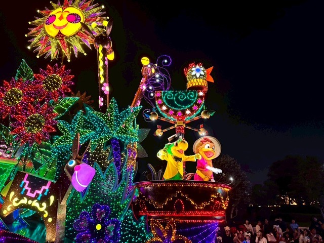 東京ディズニーランド・エレクトリカルパレード・ドリームライツが25周年！記念メッセージ入りスペシャル画像も登場【ディズニー】