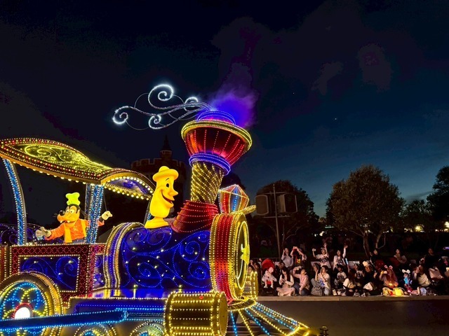 東京ディズニーランド・エレクトリカルパレード・ドリームライツが25周年！記念メッセージ入りスペシャル画像も登場【ディズニー】