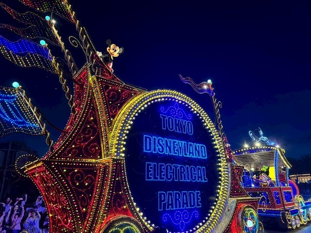 東京ディズニーランド・エレクトリカルパレード・ドリームライツが25周年！記念メッセージ入りスペシャル画像も登場【ディズニー】