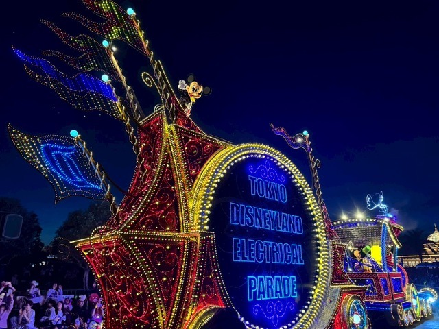 東京ディズニーランド・エレクトリカルパレード・ドリームライツが25周年！記念メッセージ入りスペシャル画像も登場【ディズニー】