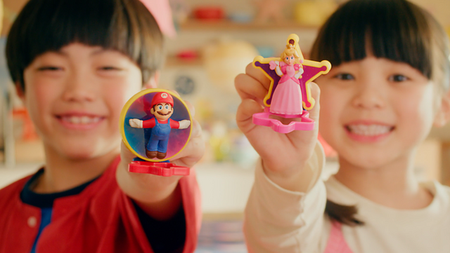 マリオやピーチ姫がマクドナルドのハッピーセットに☆ 映画「ザ・スーパーマリオギャラクシー・ムービー」のおもちゃ＆スペシャルブックが登場