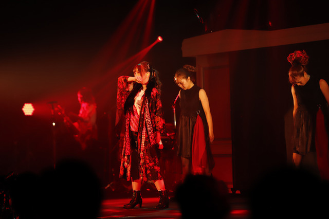 「鬼頭明里 1st LIVE TOUR『Colorful Closet』大阪公演」の様子