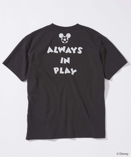 JOURNAL STANDARD「MICKEY MOUSE / ミッキー マウス 別注 サッカー プリント Tシャツ ブラック」