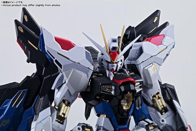「METAL BUILD ストライクフリーダムガンダム ＜リバイバル版＞」
