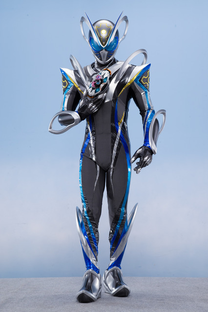 『仮面ライダーマイス』仮面ライダーマイス
