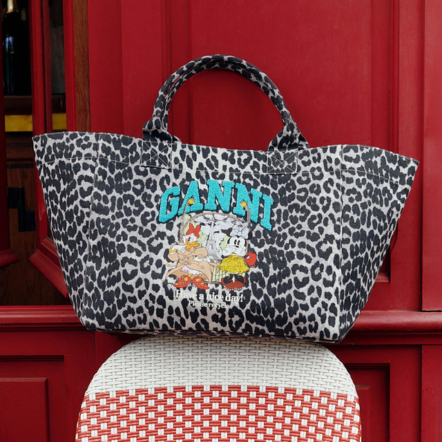 GANNI × ディズニー限定コレクション