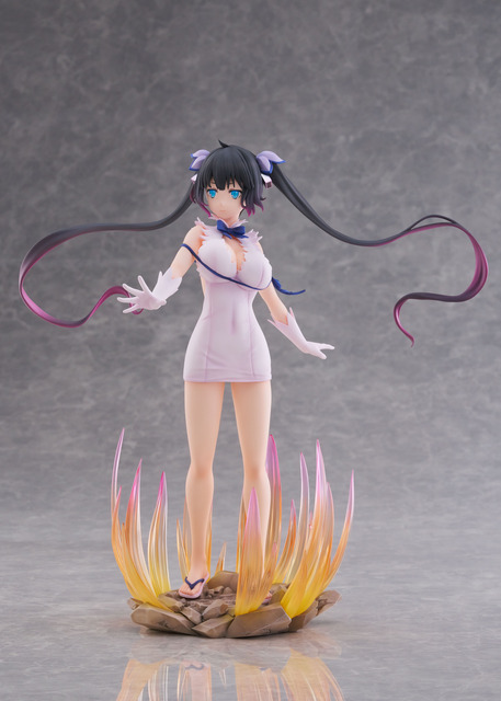 1/7スケールフィギュア　ダンジョンに出会いを求めるのは間違っているだろうかⅤ「ヘスティア」神威解放Ver.