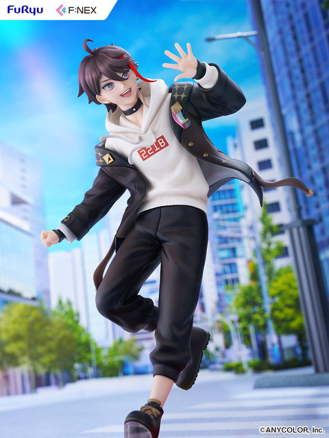 「三枝明那 1/7スケールフィギュア」