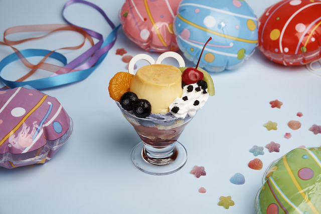 「超かぐや姫！ × andGALLERY Collaboration Cafe」　コラボメニュー「ヤチヨの感謝感激雨アラモード♪パフェ」