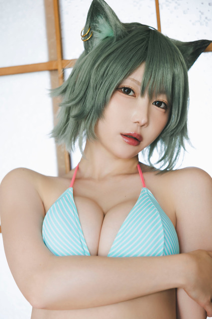 「ヤングマガジン」34号 コラボグラビア