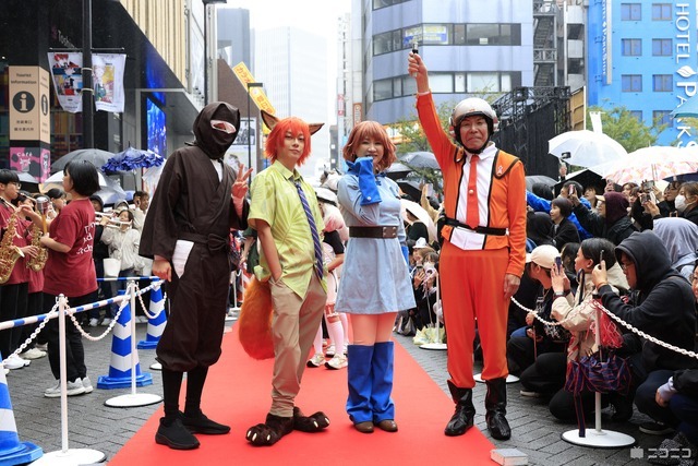 ＜昨年の「池袋ハロウィンコスプレフェス2025」の様子＞パレード