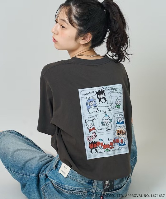 ”CINNAMOROLL” 目隠し コミック柄 プリントTシャツ　￥5,995 tax in