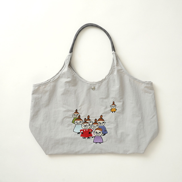 「ムーミン」リッチな刺繍のトートバッグ