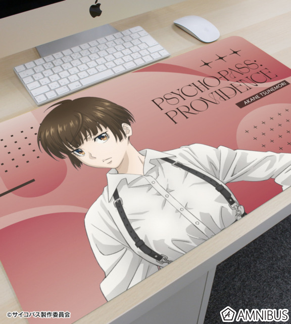 『劇場版 PSYCHO-PASS サイコパス PROVIDENCE』描き下ろし 常守 朱 ハーネススタイルver. マルチデスクマット　使用イメージ