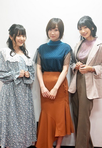 (左から)エリアリア役の桑原由気さん、リョウマ役の田所あずささん、ミーヤ役の高野麻里佳さん