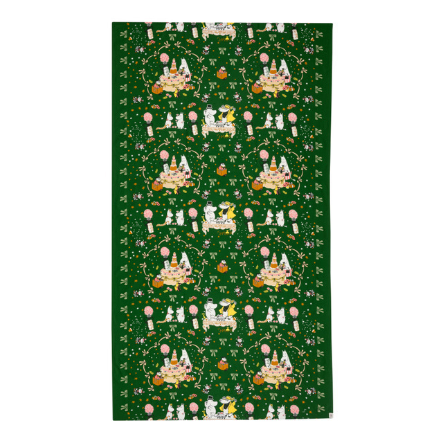 テーブルクロス 250×140cm本体価格 8,000円（税込8,800円）