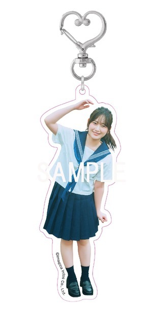 『遠藤璃菜1st写真集 MOMENT』アニメイトセット特典アクリルキーホルダー