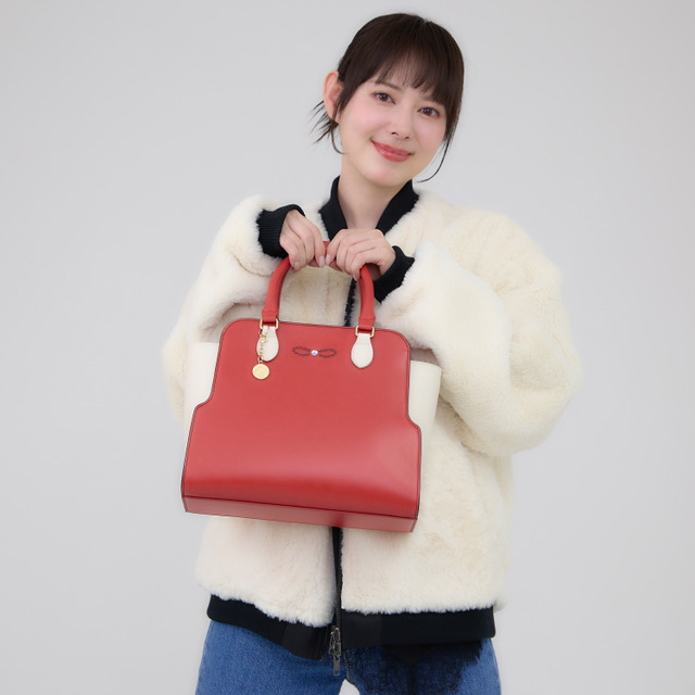 「犬夜叉」をイメージしたショルダーバッグ＆リバーシブルブルゾンが登場！四魂の玉をモチーフにしたネックレスも