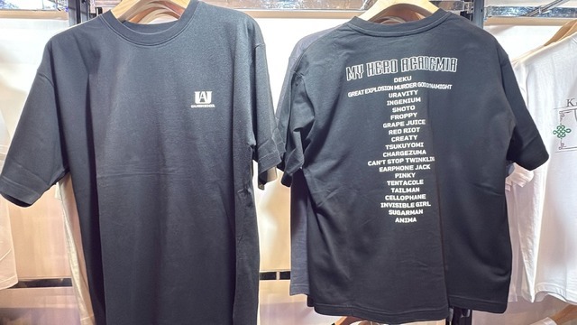 Tシャツ980円前後、描き下ろしデザイン多数！ “オタク全開じゃない”からこそ刺さる、ワークマン流「薬屋のひとりごと」「呪術廻戦」などアニメアパレルの秘密に迫る