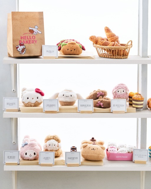 HELLO BAKERY「パンぬいぐるみ」各2,970円～6,380円