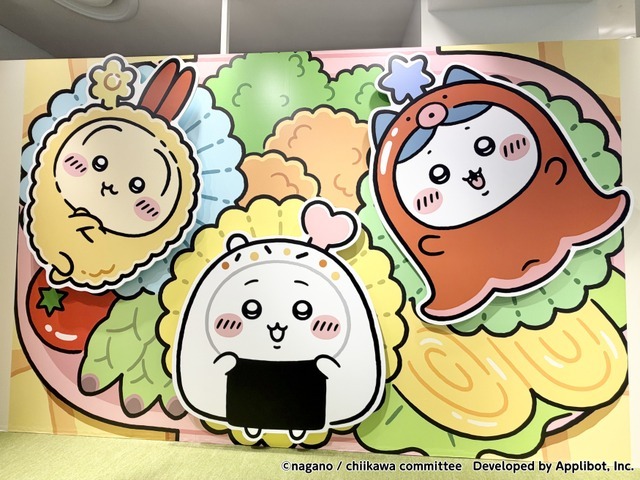『ちいかわぽけっと　POP UP STORE』キャラクターパネル