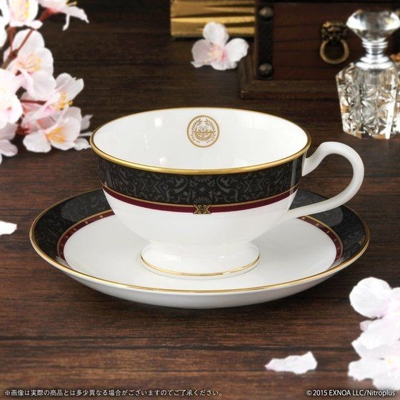 「刀剣乱舞-ONLINE-×Noritake　ティーカップ＆ソーサーセット」9,980円（税込）(C)2015 EXNOA LLC/Nitroplus