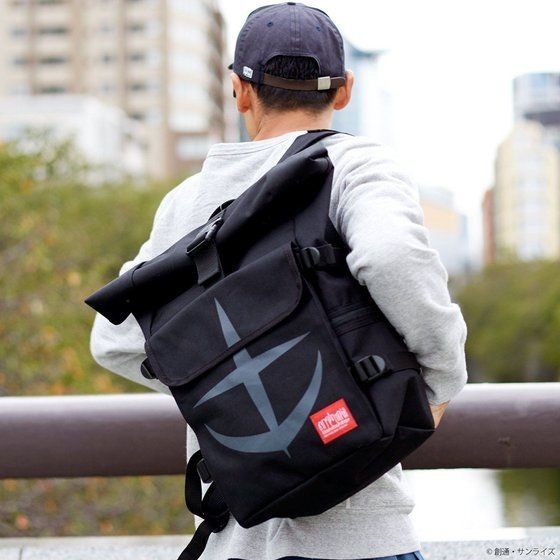 「STRICT-G × Manhattan Portage 『機動戦士ガンダム』40周年記念 バックパック 地球連邦軍モデル」28,600円（税込）（C）創通・サンライズ