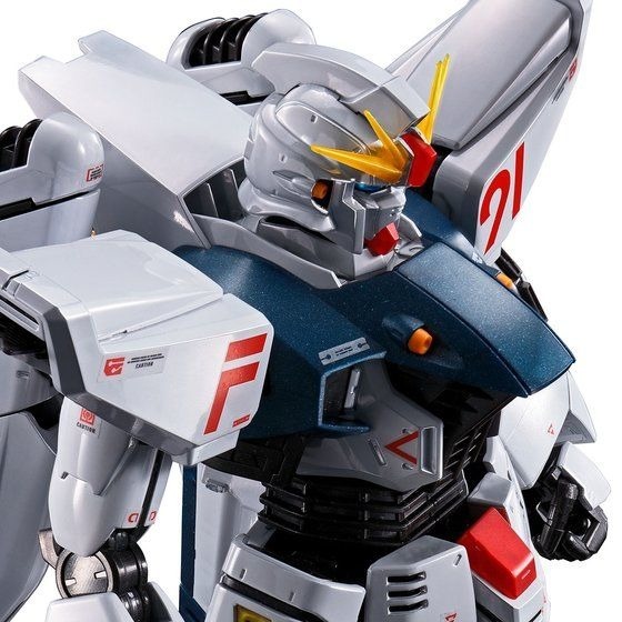 「MG 1/100 ガンダムF91 Ver.2.0［チタニウムフィニッシュ］」9,680円（税込）（C）創通・サンライズ