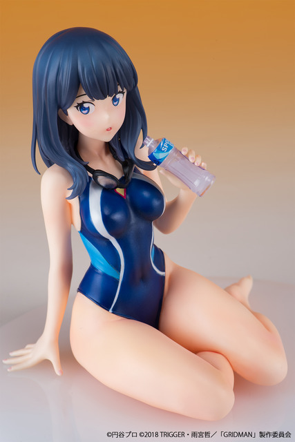 「SSSS.GRIDMAN『宝多六花』競泳水着ver. 1/7スケール【再販】 塗装済み完成品フィギュア」12,000円（税別）（C）円谷プロ（C）2018 TRIGGER・雨宮哲／「GRIDMAN」製作委員会