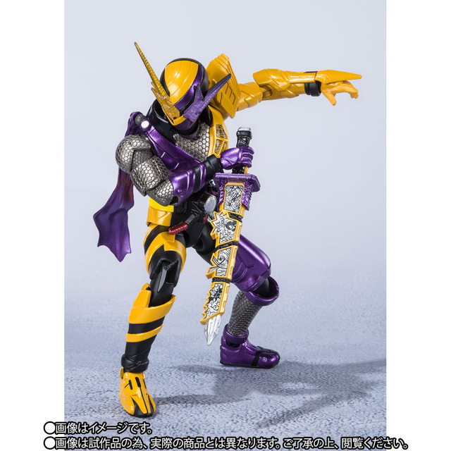 「S.H.Figuarts 仮面ライダービルド ニンニンコミックフォーム」(C)2017 石森プロ・テレビ朝日・ADK EM・東映