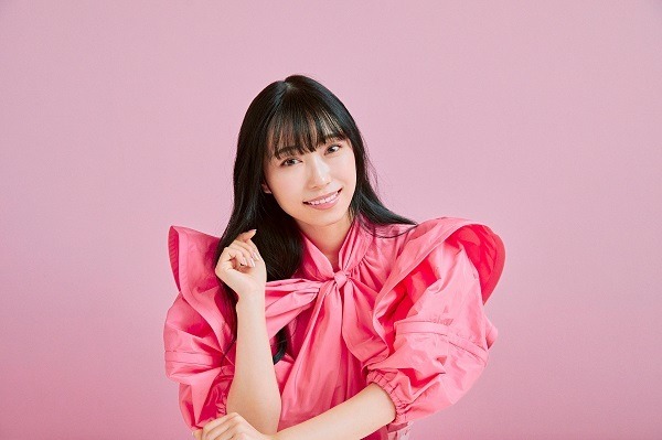 小林愛香1stアルバム『Gradation Collection』アーティスト写真