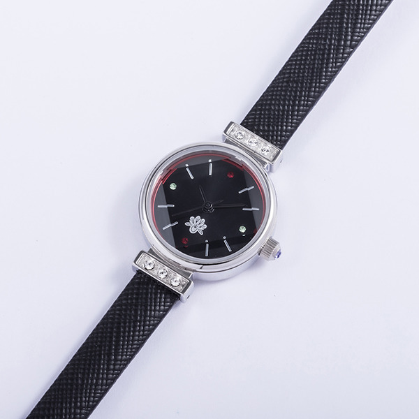 明石国行モデル 腕時計 15,180円(税込)（C）2015 EXNOA LLC/Nitroplus