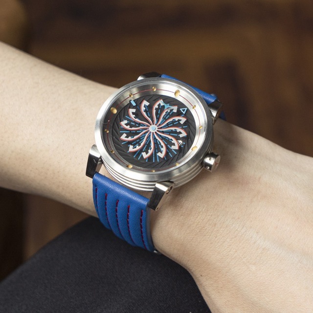 「ウルトラセブン ZINVO 腕時計 - ULTRASEVEN Limited Edition -」66,000円（税込／送料・手数料別途）（C）円谷プロダクション