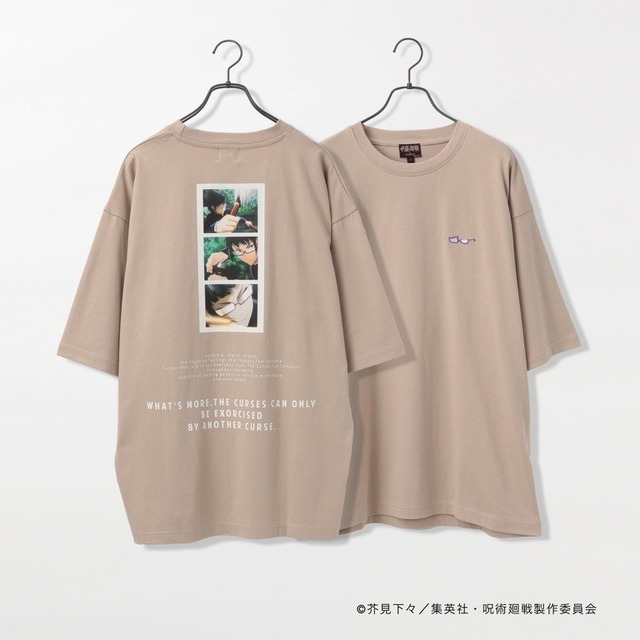 「半袖Tシャツ」3,850円（税込）（C）芥見下々／集英社・呪術廻戦製作委員会