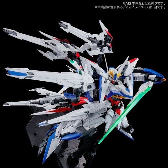 「MG 1/100 エクリプスガンダム用 マニューバストライカーパック」3,300円（税込）（C）創通・サンライズ