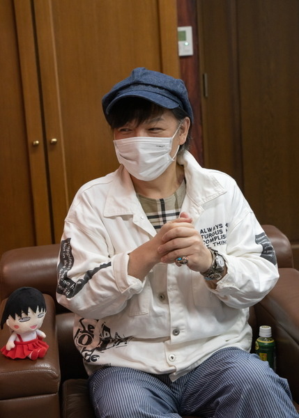 「ちびまる子ちゃん」新旧ナレーター対談！ 交代劇の舞台裏、ベテランふたりが語る“ナレーション”の極意とは？（C）さくらプロダクション／日本アニメーション